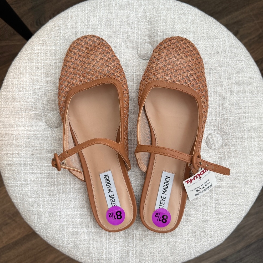 NWT Steve Madden Brown Woven Flats